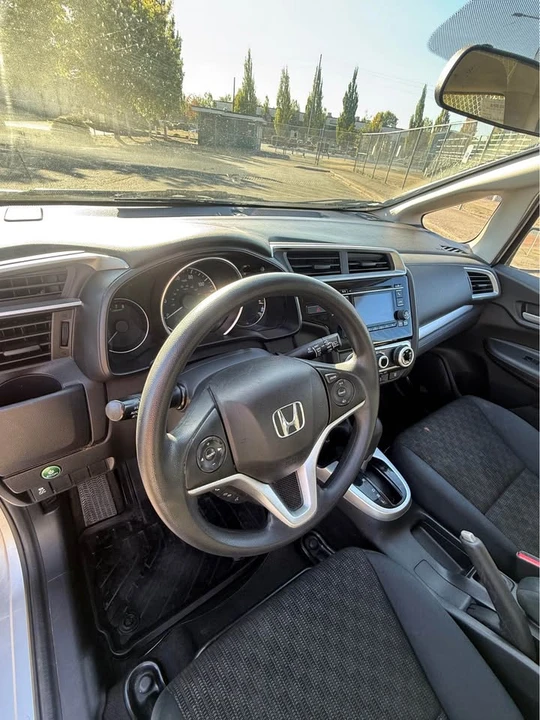 2016 Honda Fit - Image 9 of 20