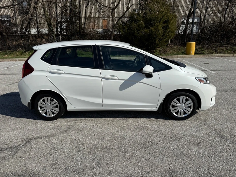 2016 Honda Fit - Image 13 of 21