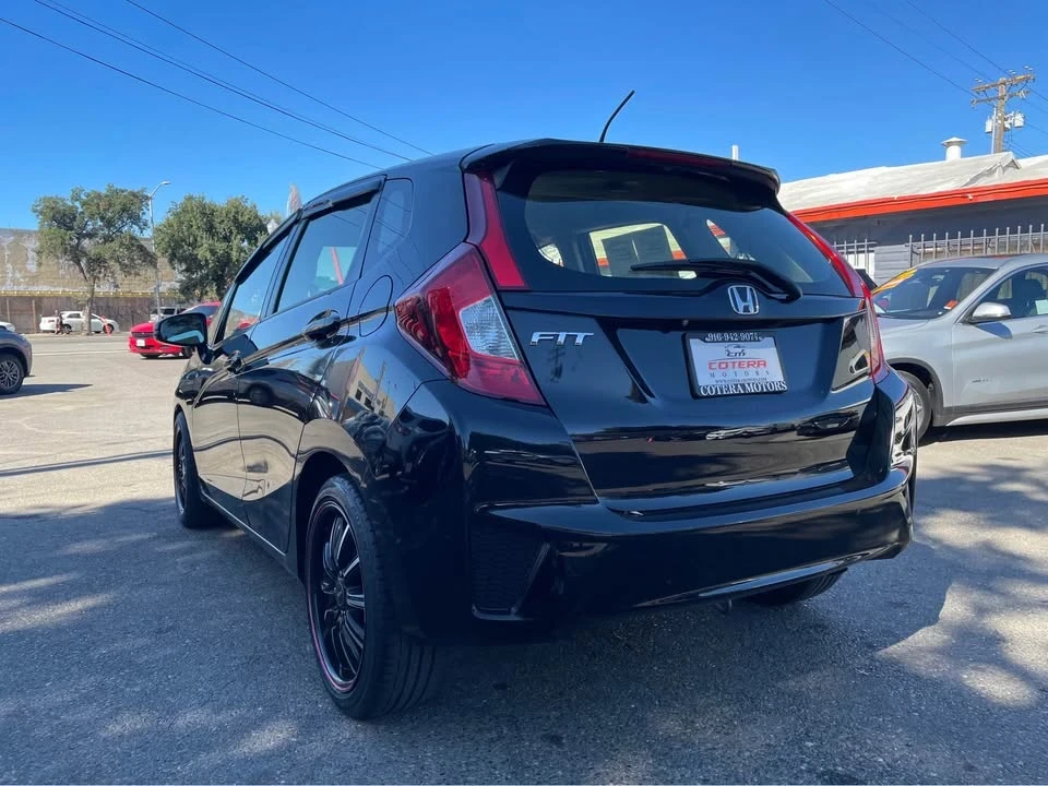 2016 Honda Fit - Image 4 of 10