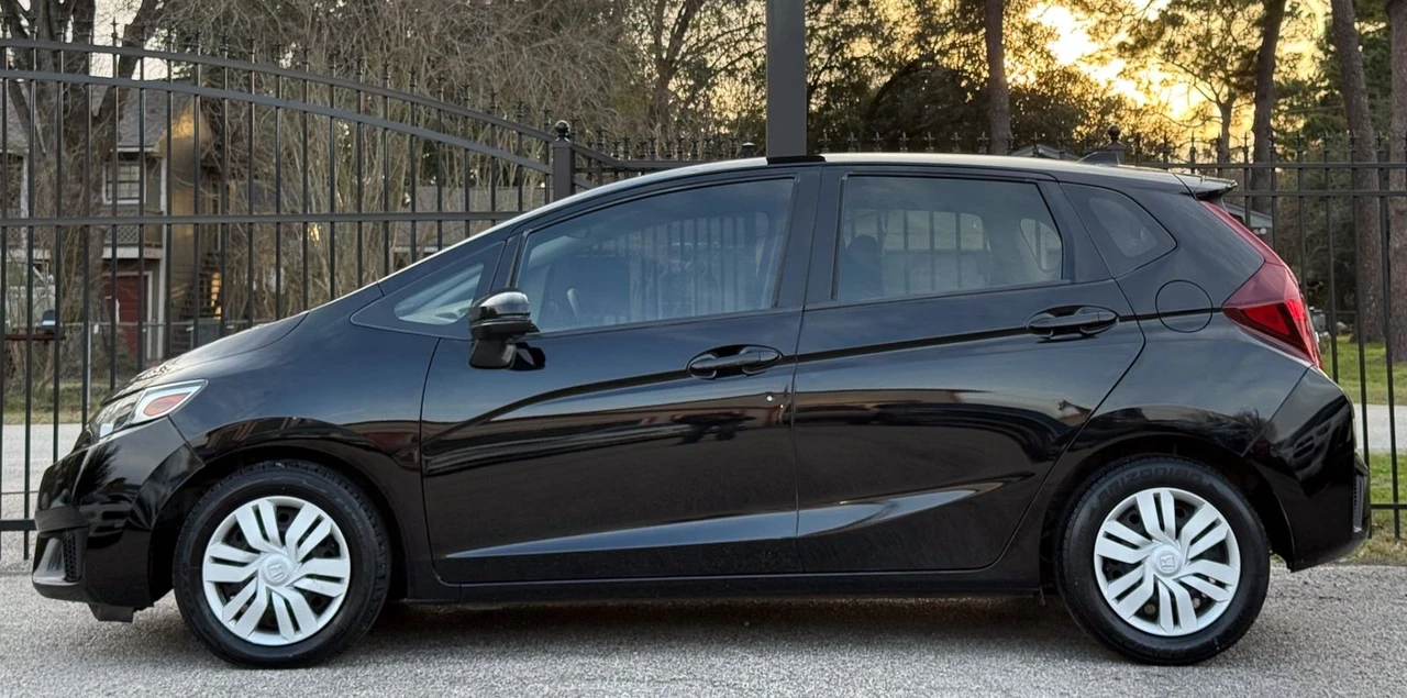 2016 Honda Fit - Image 3 of 12