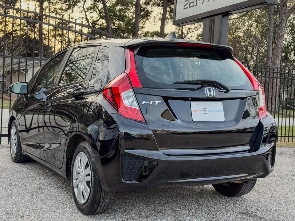 2016 Honda Fit - Image 5 of 12