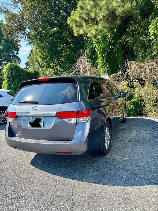 2016 Honda Odyssey - Image 2 of 2