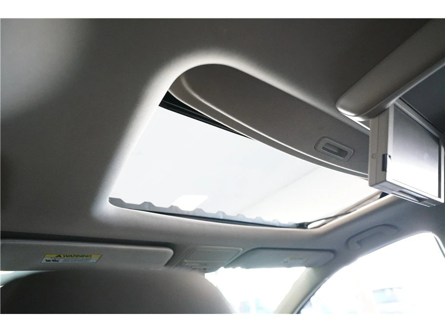 2016 Honda Odyssey - Image 16 of 20
