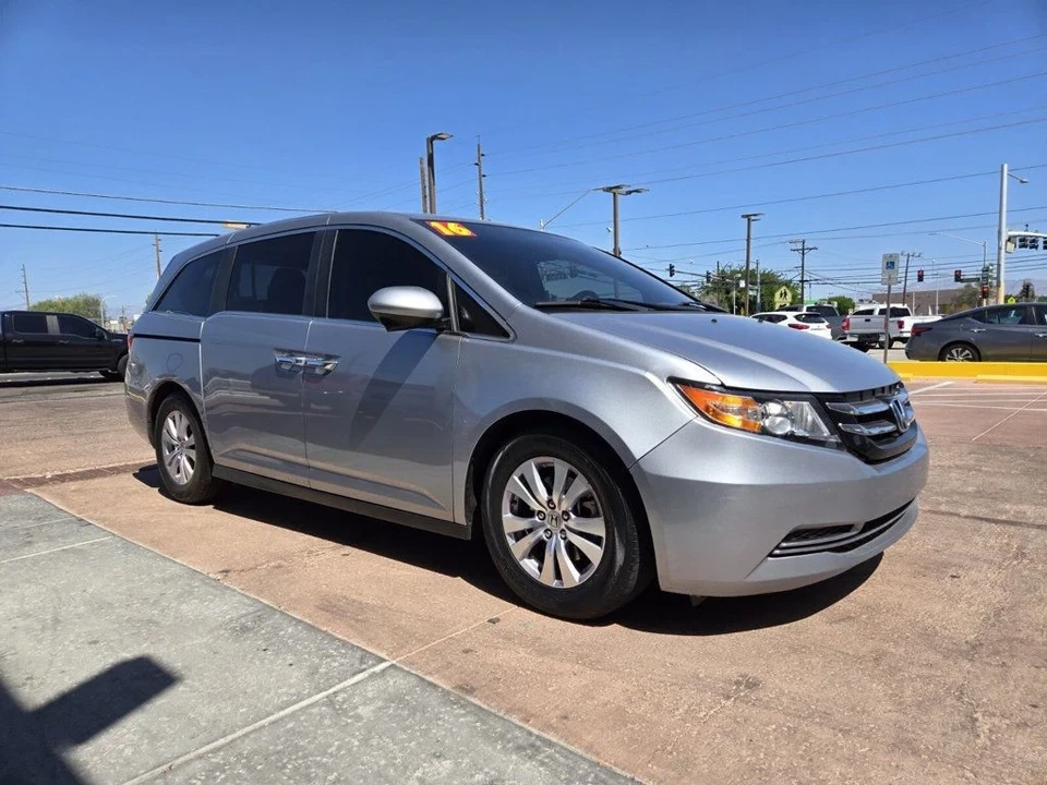 2016 Honda Odyssey - Image 3 of 12