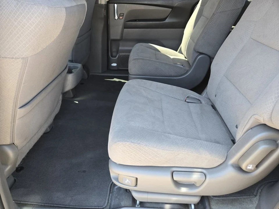 2016 Honda Odyssey - Image 8 of 12