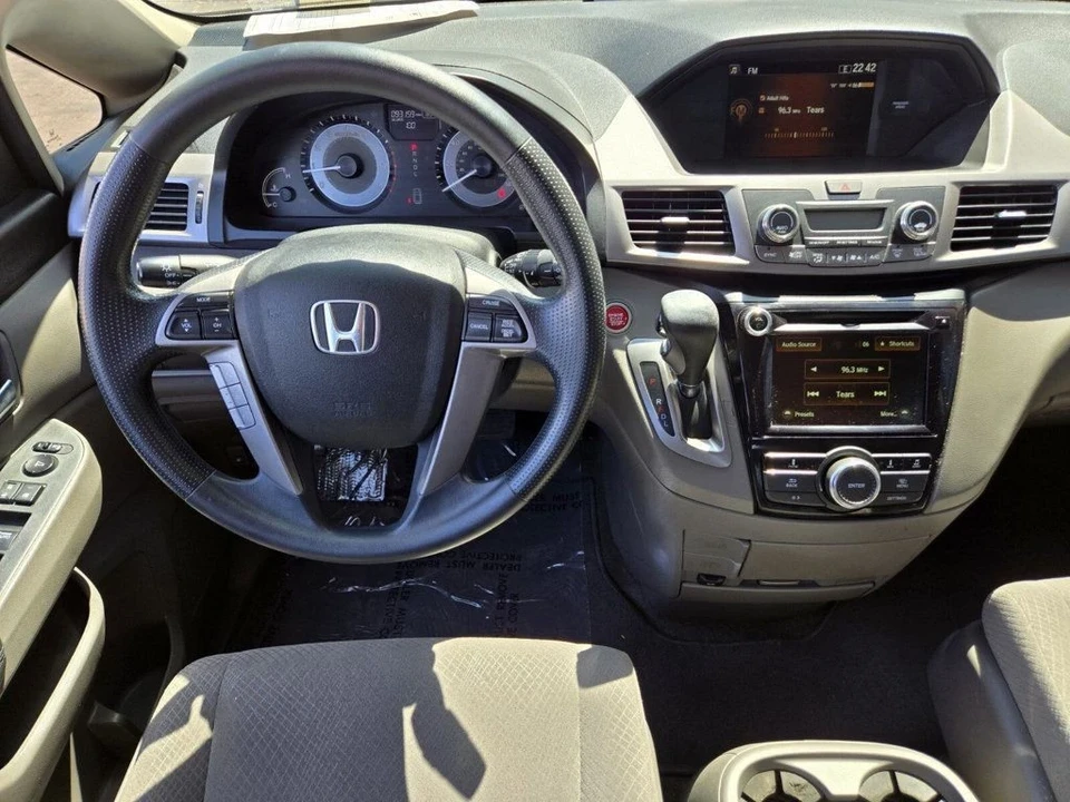 2016 Honda Odyssey - Image 10 of 12