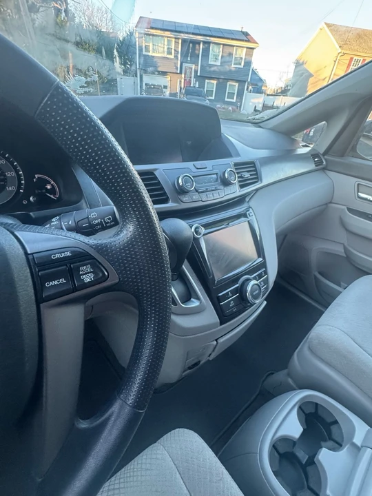 2016 Honda Odyssey - Image 9 of 9