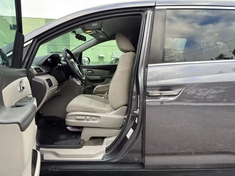 2016 Honda Odyssey - Image 9 of 12