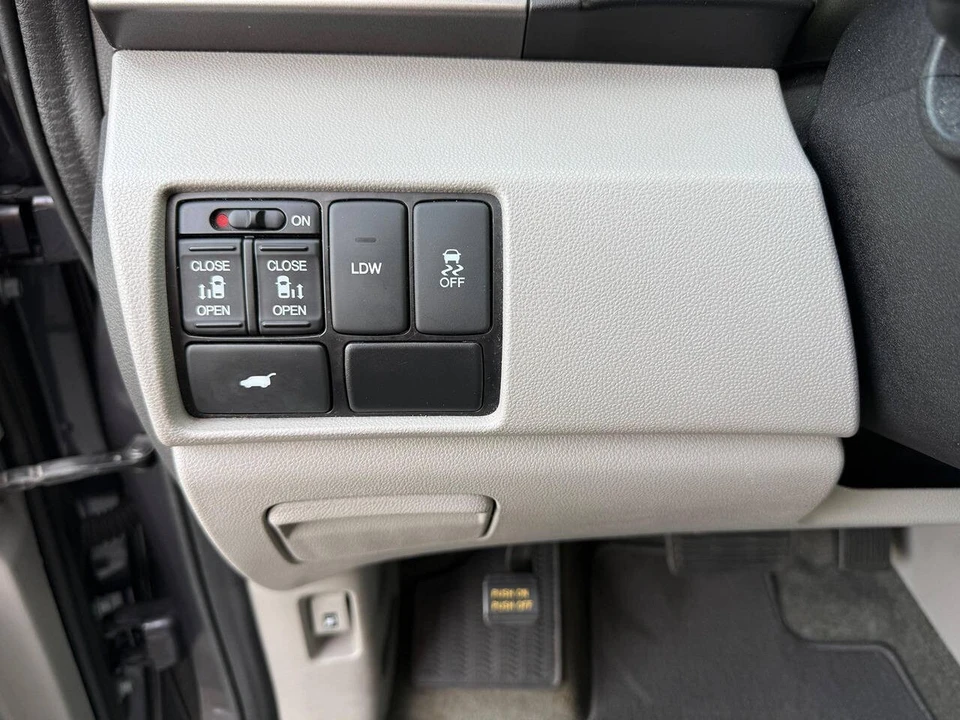2016 Honda Odyssey - Image 13 of 21