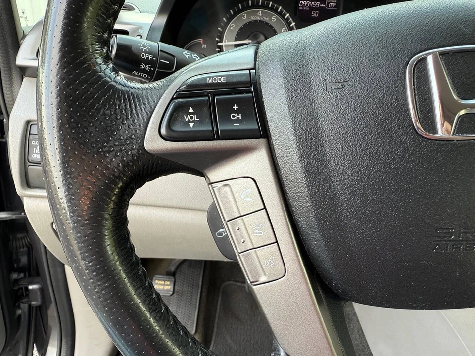 2016 Honda Odyssey - Image 17 of 21