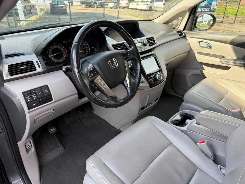 2016 Honda Odyssey - Image 14 of 21