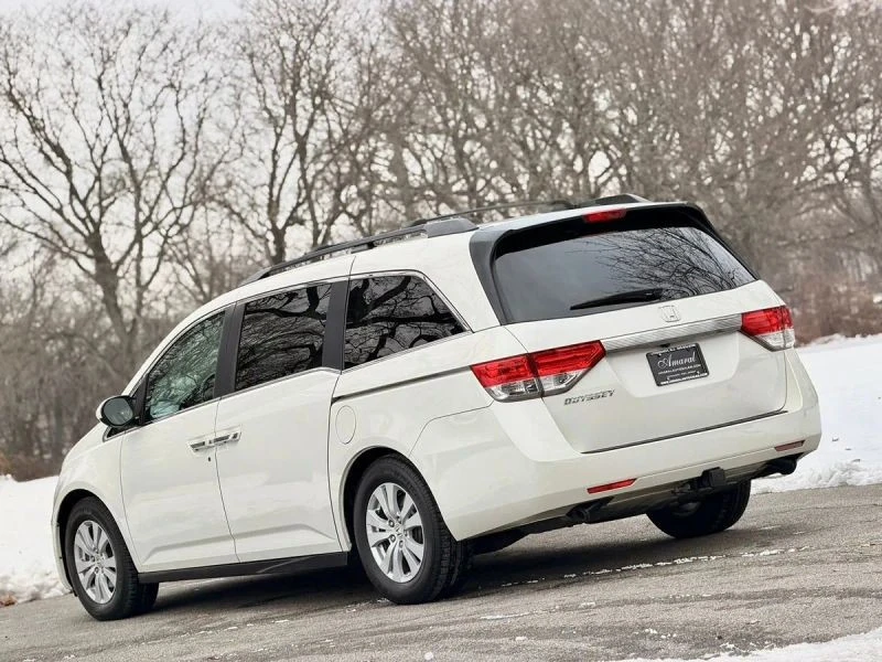 2016 Honda Odyssey - Image 5 of 12