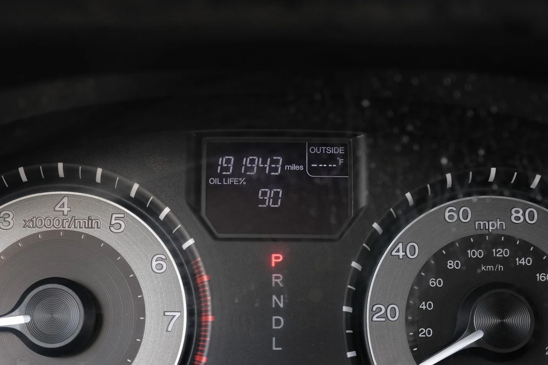 2016 Honda Odyssey - Image 13 of 21