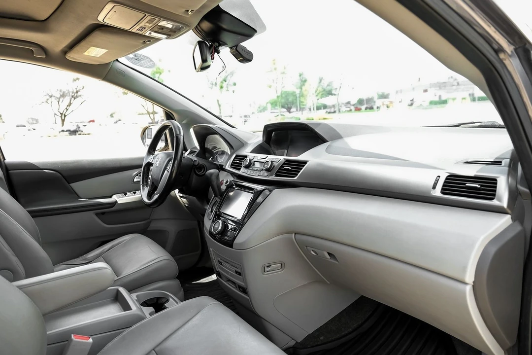 2016 Honda Odyssey - Image 10 of 21