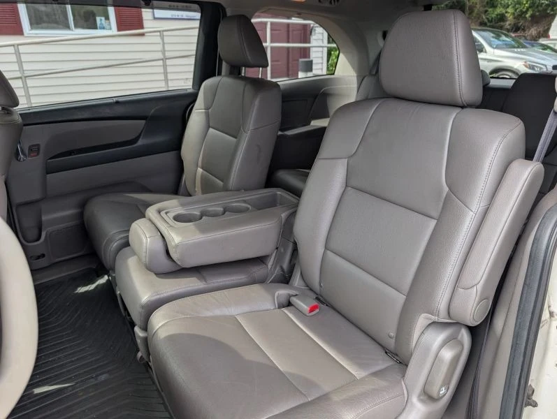 2016 Honda Odyssey - Image 11 of 12