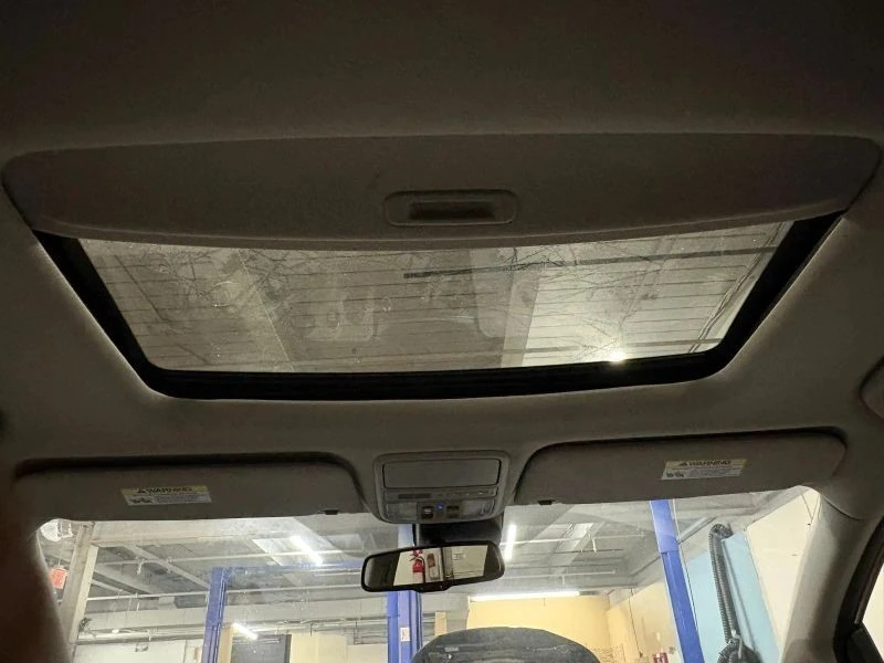 2016 Honda Odyssey - Image 10 of 12