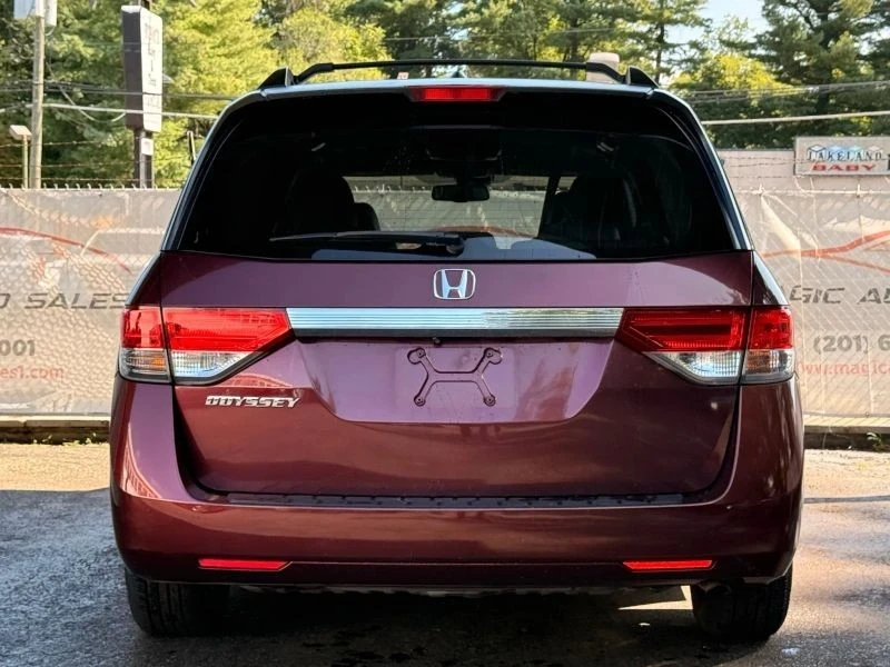 2016 Honda Odyssey - Image 10 of 12
