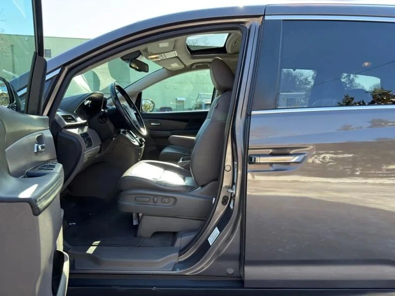 2016 Honda Odyssey - Image 10 of 12