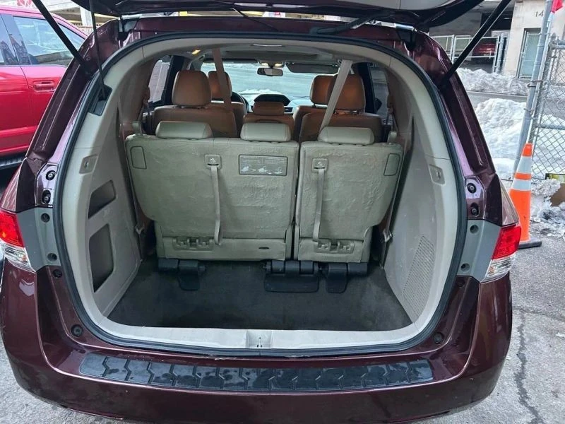2016 Honda Odyssey - Image 11 of 12