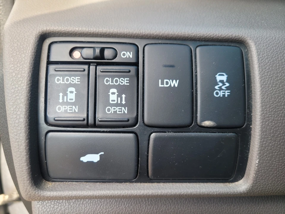 2016 Honda Odyssey - Image 21 of 21