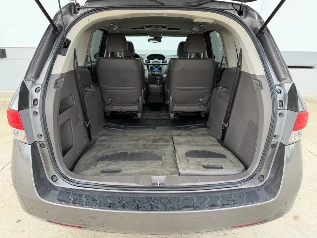 2016 Honda Odyssey - Image 15 of 21