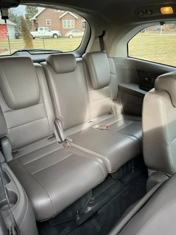 2016 Honda Odyssey - Image 15 of 21