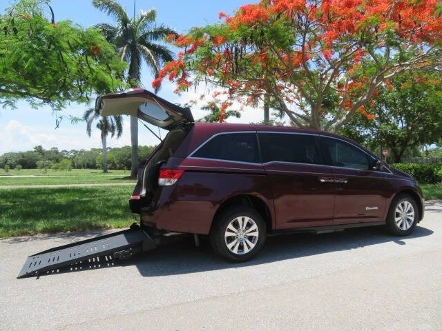 2016 Honda Odyssey - Image 3 of 12