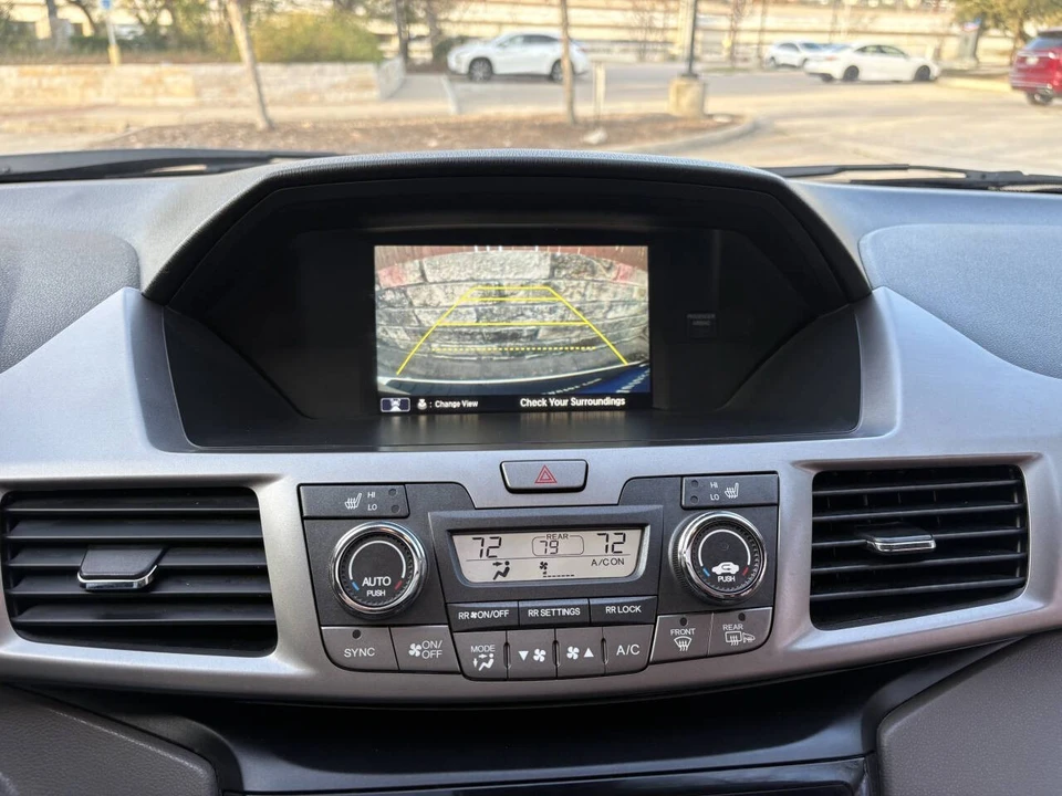 2016 Honda Odyssey - Image 11 of 20
