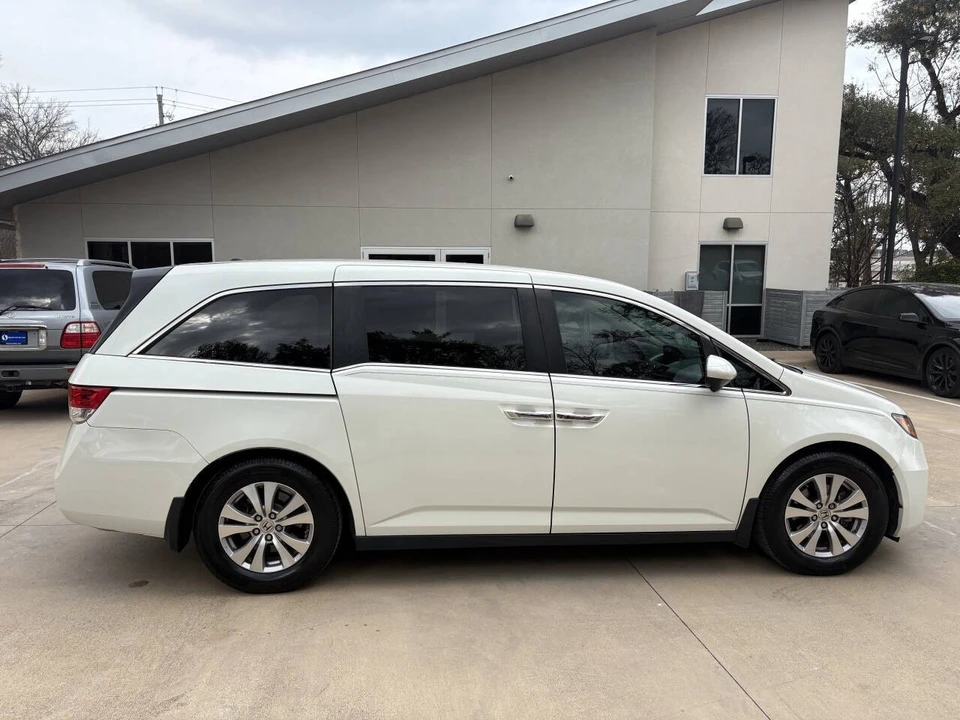 2016 Honda Odyssey - Image 9 of 20
