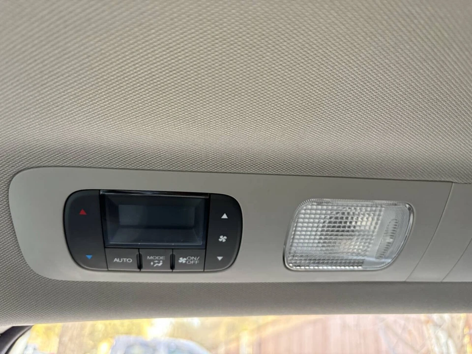 2016 Honda Odyssey - Image 16 of 20
