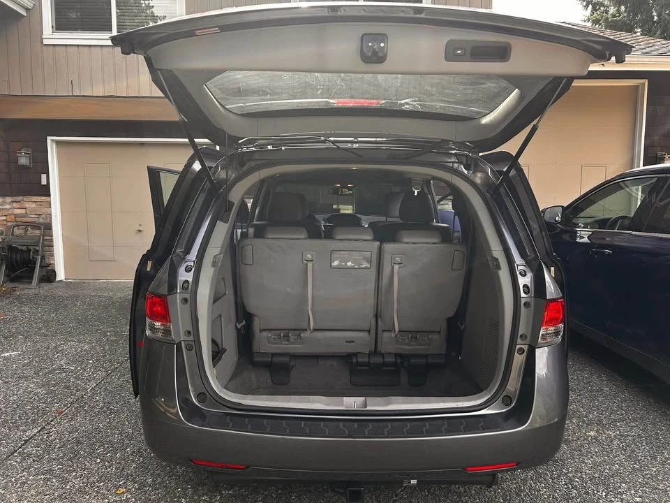2016 Honda Odyssey - Image 14 of 17
