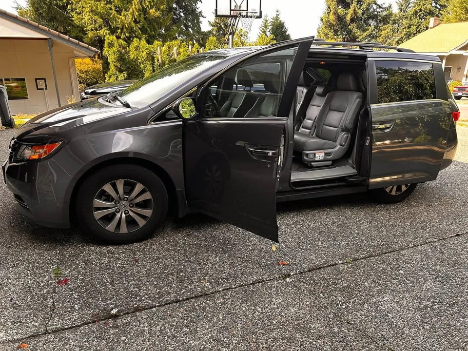 2016 Honda Odyssey - Image 16 of 17