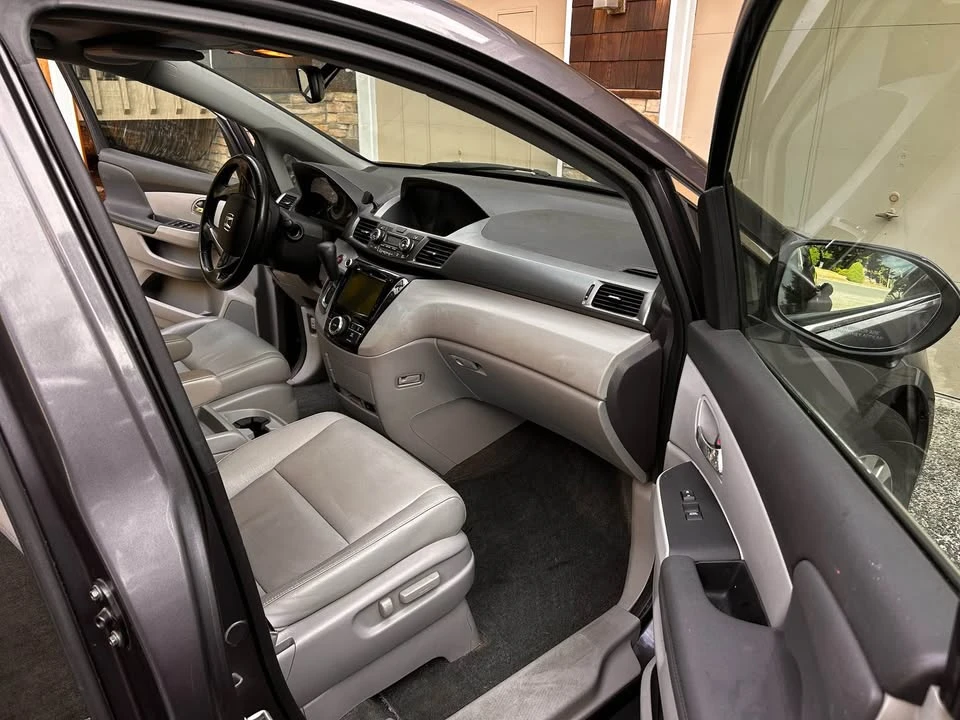 2016 Honda Odyssey - Image 11 of 17