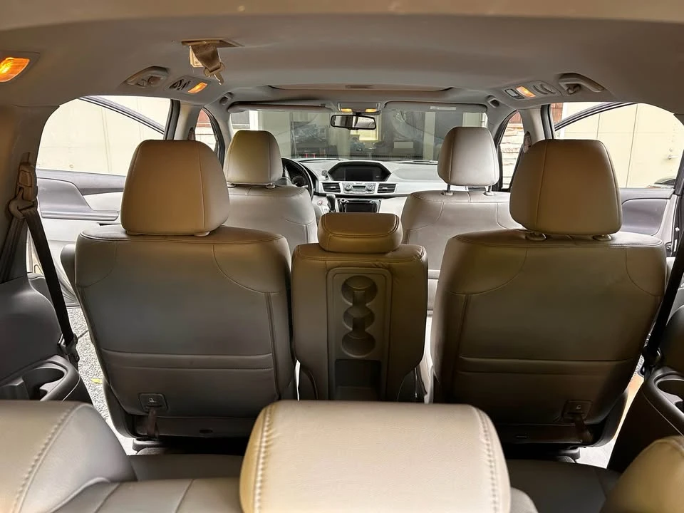 2016 Honda Odyssey - Image 15 of 17