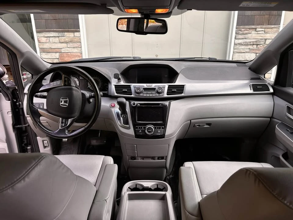 2016 Honda Odyssey - Image 8 of 17