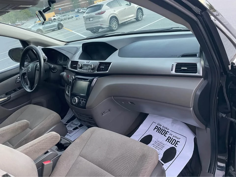 2016 Honda Odyssey - Image 14 of 20