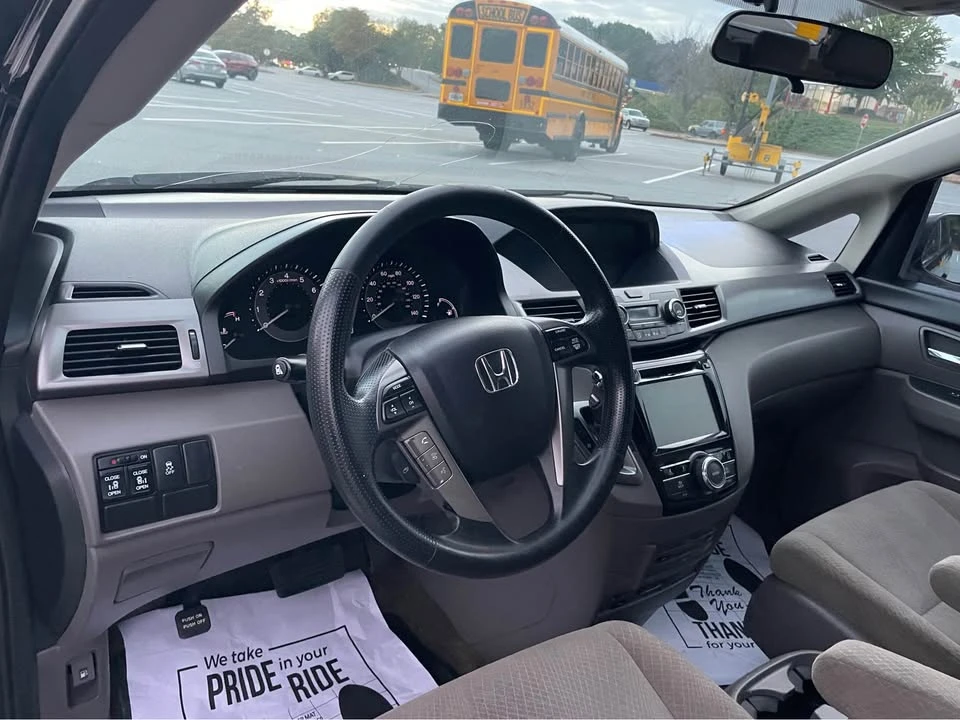 2016 Honda Odyssey - Image 3 of 20