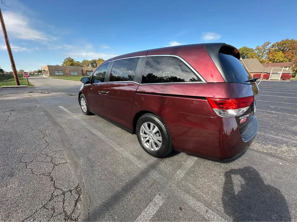2016 Honda Odyssey - Image 4 of 17