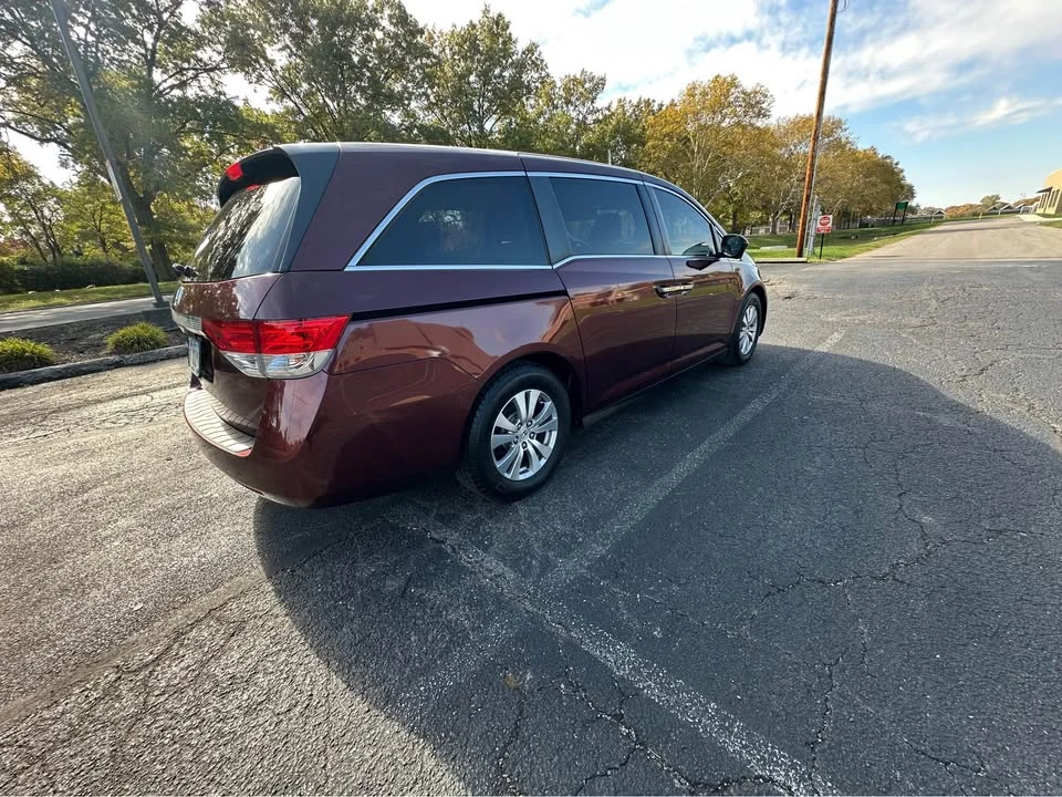2016 Honda Odyssey - Image 3 of 17