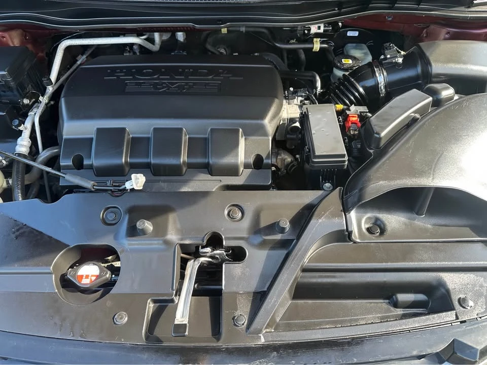 2016 Honda Odyssey - Image 15 of 17
