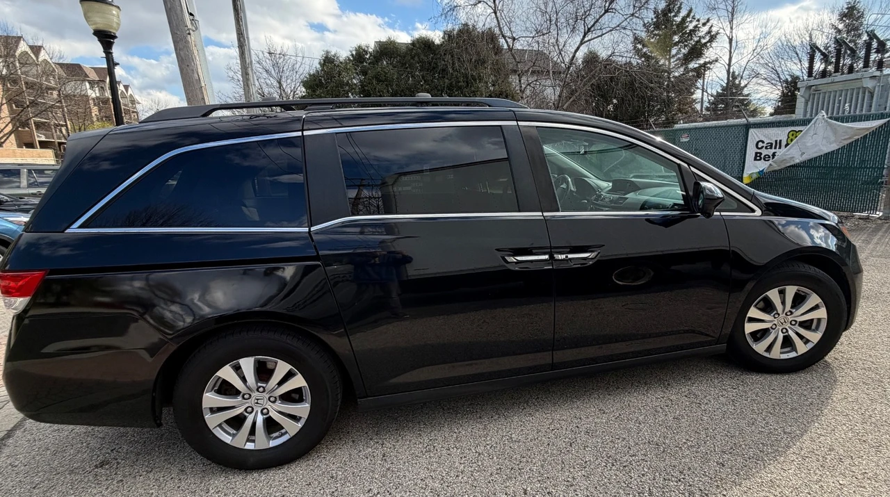 2016 Honda Odyssey - Image 2 of 21
