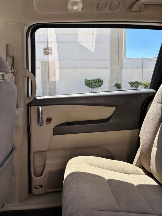 2016 Honda Odyssey - Image 11 of 15