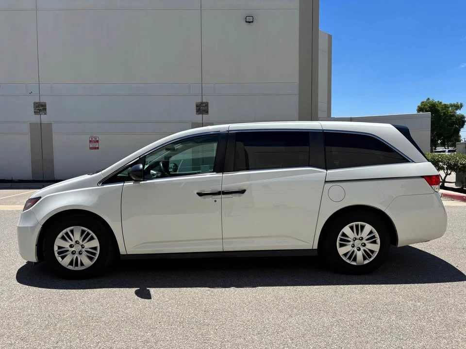 2016 Honda Odyssey - Image 5 of 15