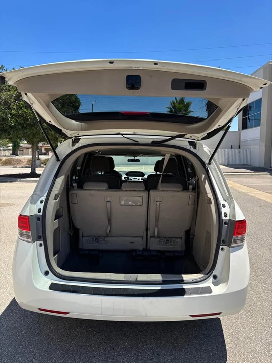 2016 Honda Odyssey - Image 12 of 15