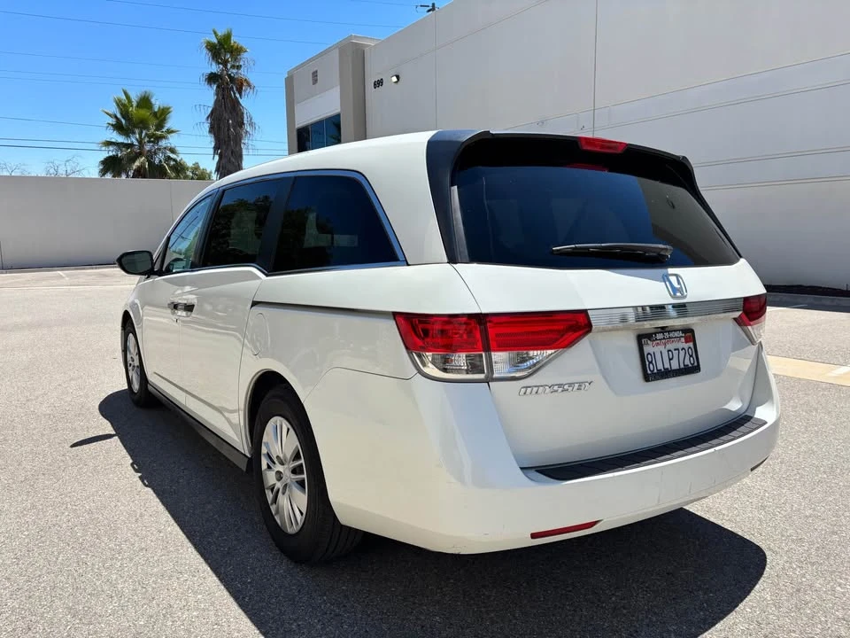 2016 Honda Odyssey - Image 3 of 15