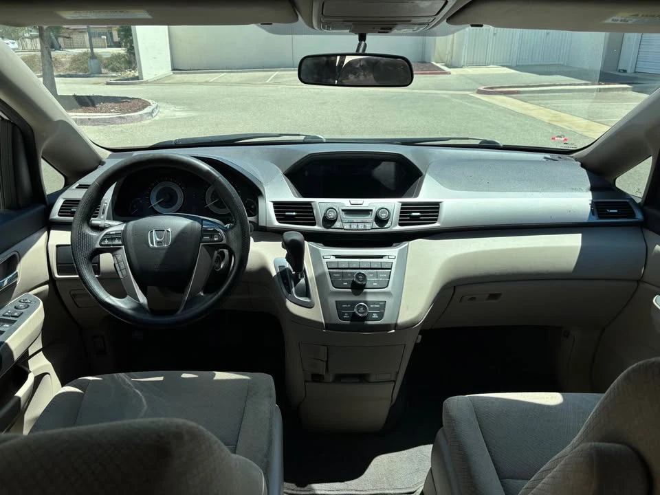 2016 Honda Odyssey - Image 7 of 15