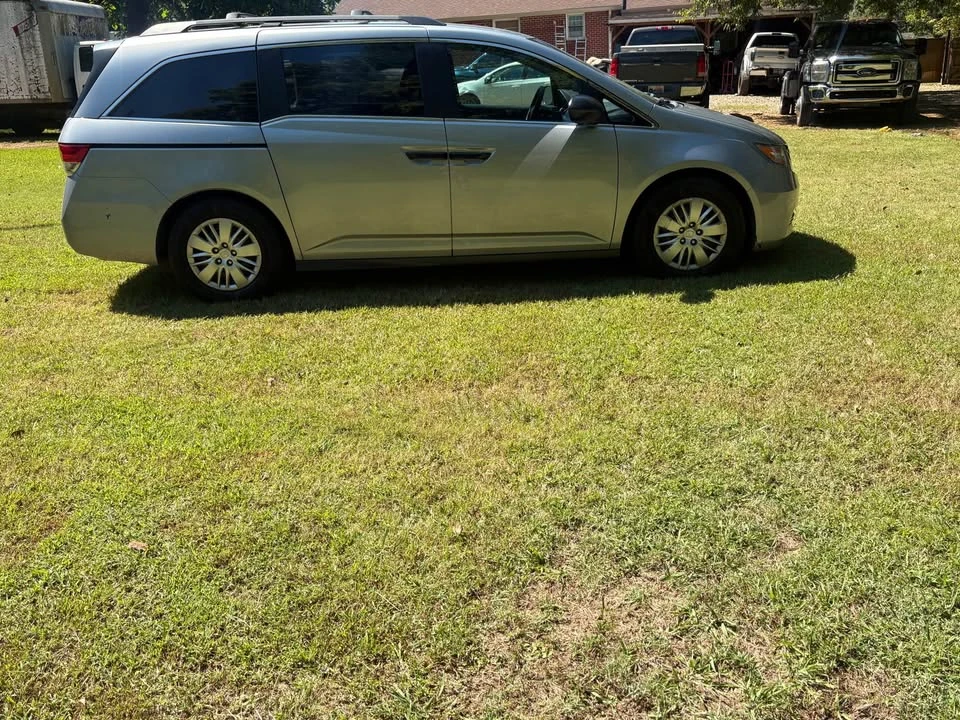 2016 Honda Odyssey - Image 3 of 10