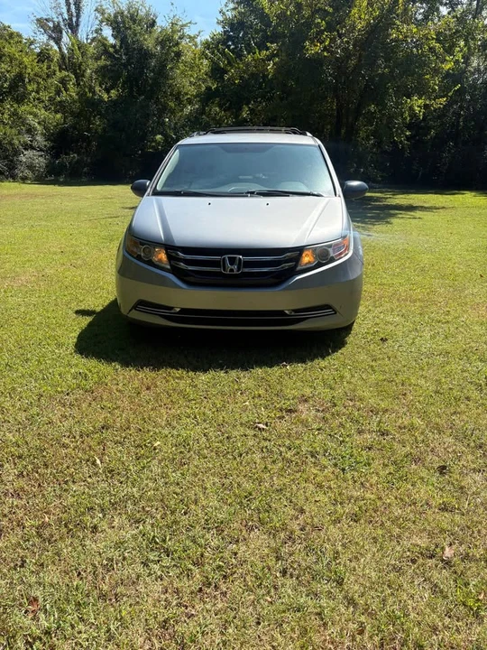 2016 Honda Odyssey - Image 2 of 10