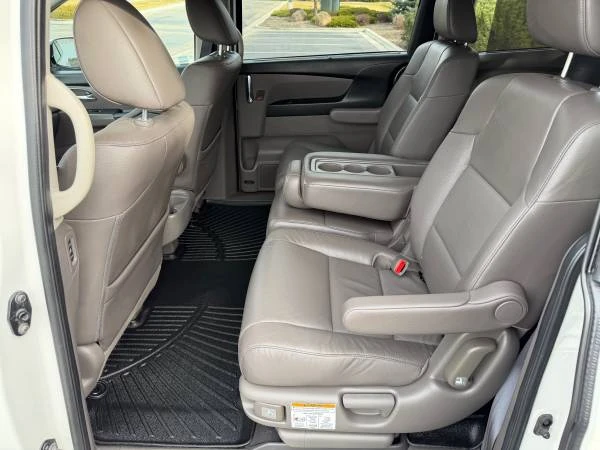 2016 Honda Odyssey - Image 10 of 21