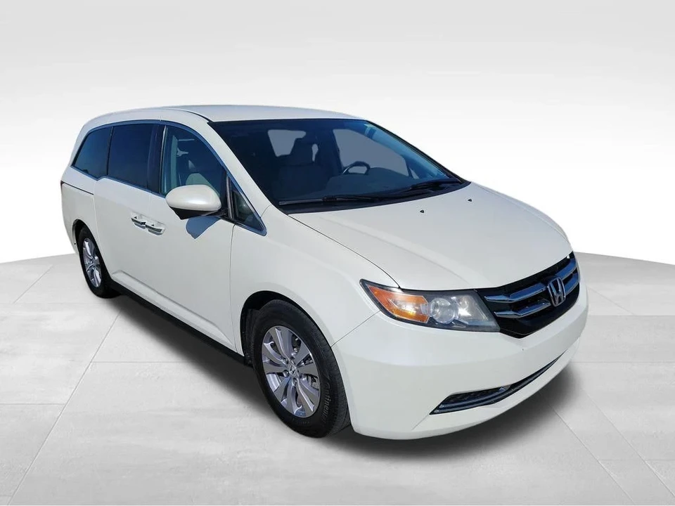 2016 Honda Odyssey - Image 2 of 12
